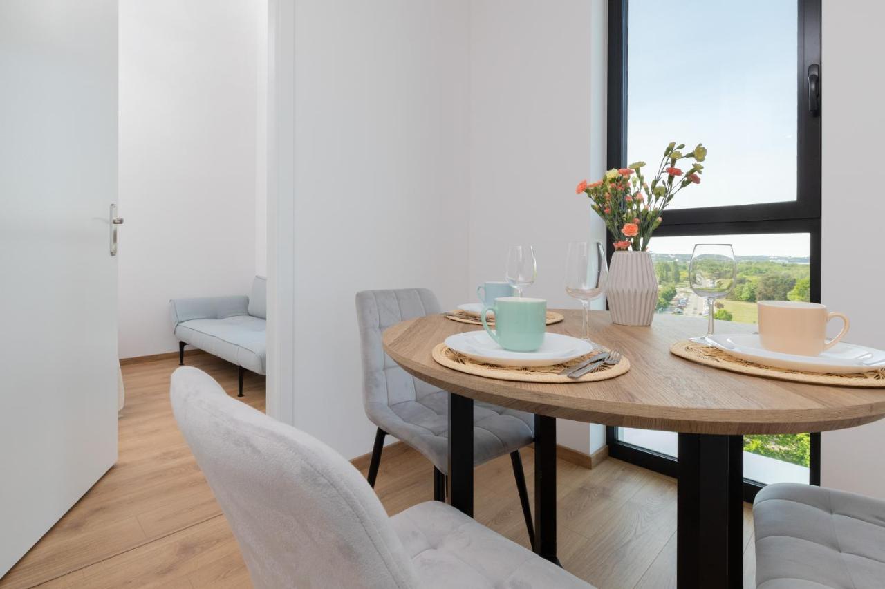 Tarasy Baltyku Apartments & Parking & Balcony By Noclegi Renters Danzig Exterior foto